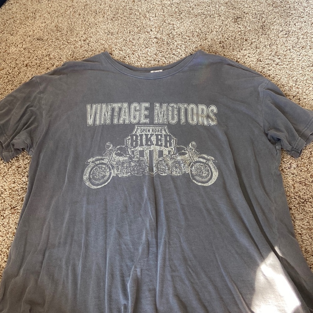 short sleeve t-shirt